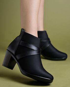 Women Boots with Suede Upper