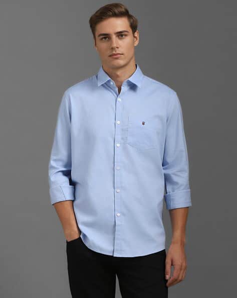 Men Regular Fit Shirt with Patch Pocket