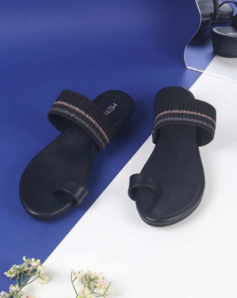 Buy Black Flat Sandals for Women by Metro Online