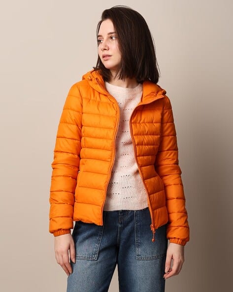 Women Regular Fit Hooded Puffer Jacket
