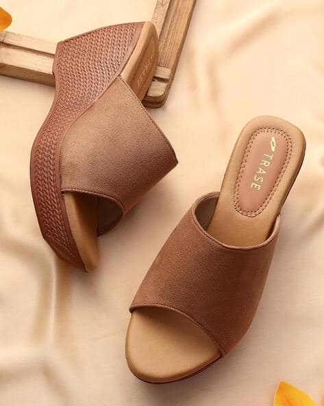 Women Heeled Sandals with Suede upper