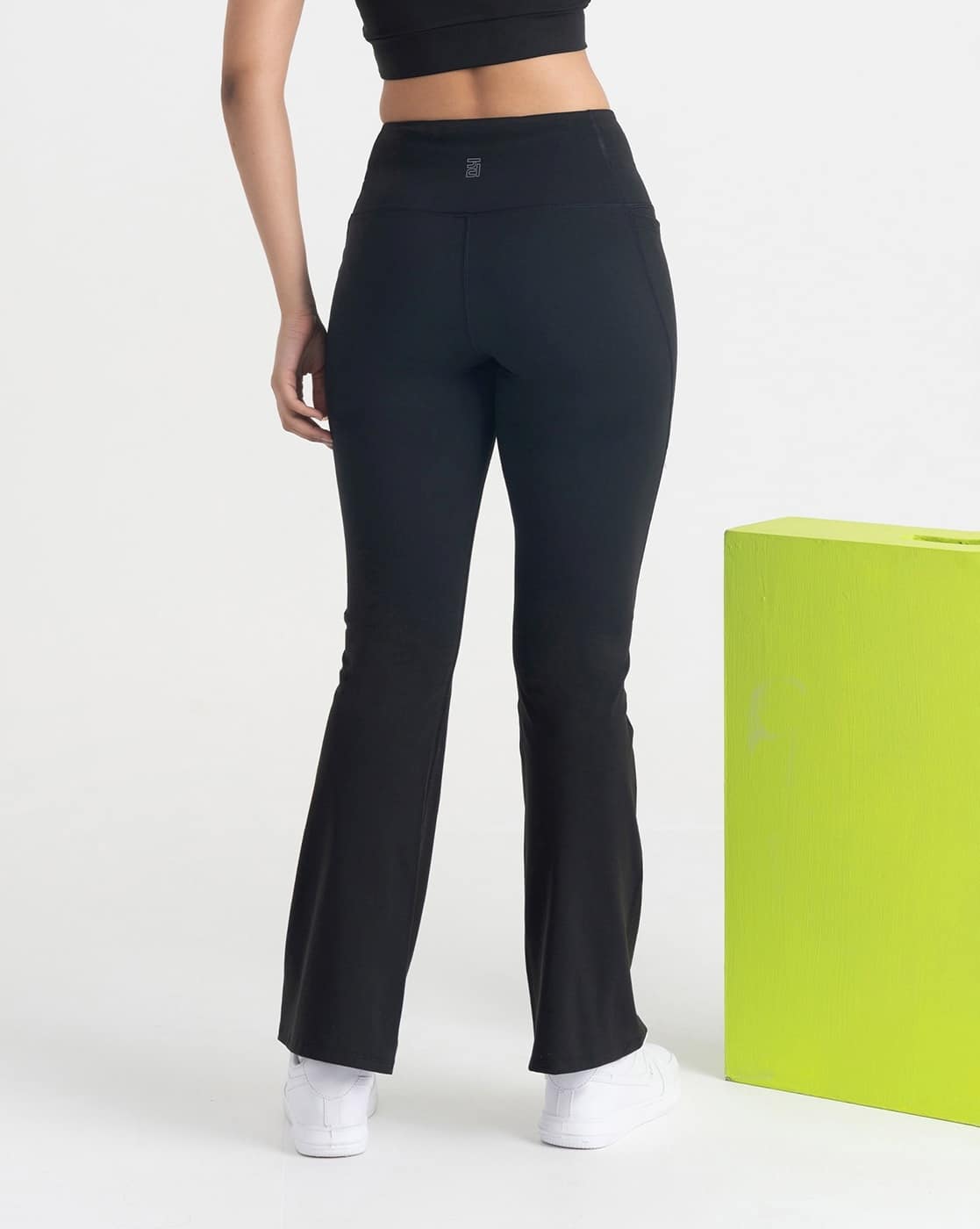 Buy Midnight Black Leggings for Women by HUNNIT Online
