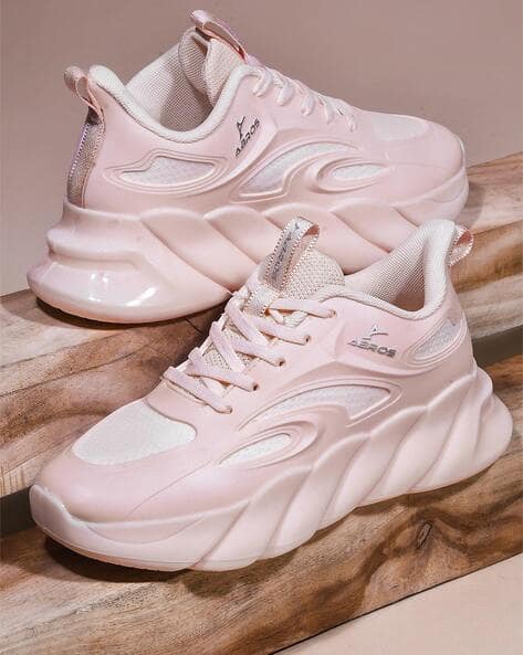 Women Sports Shoes with Mesh upper