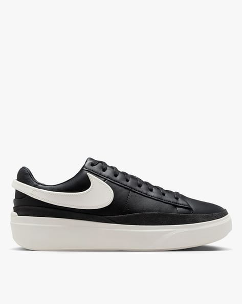 Men Blazer Phantom Low-Top Lace-Up Sneakers