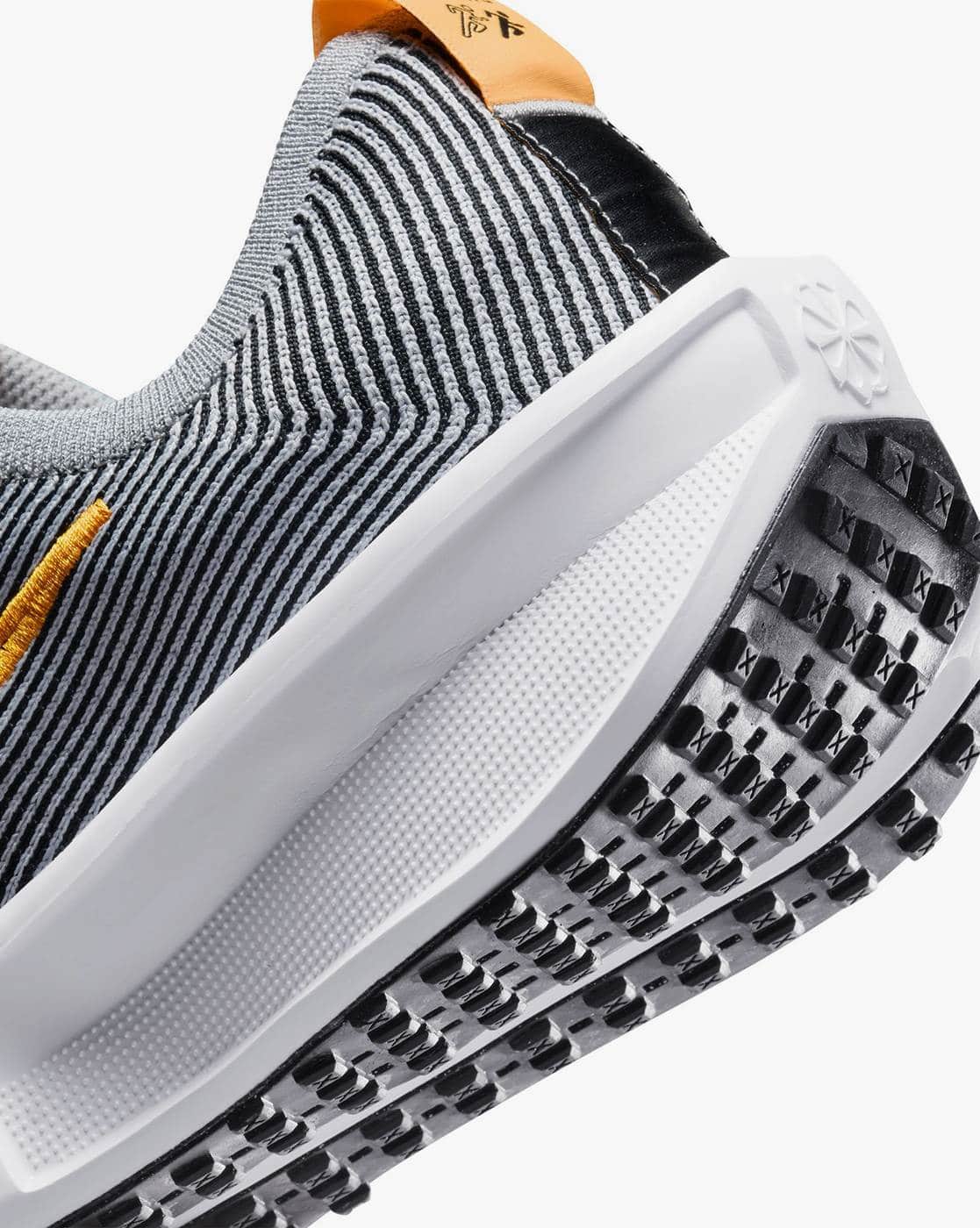 Men Interact Run Low-Top Lace-Up Running Shoes