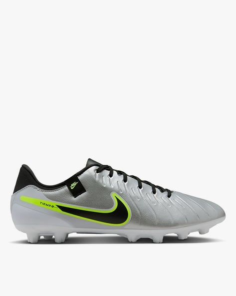 Buy Grey Black Sports Shoes for Men by NIKE Online