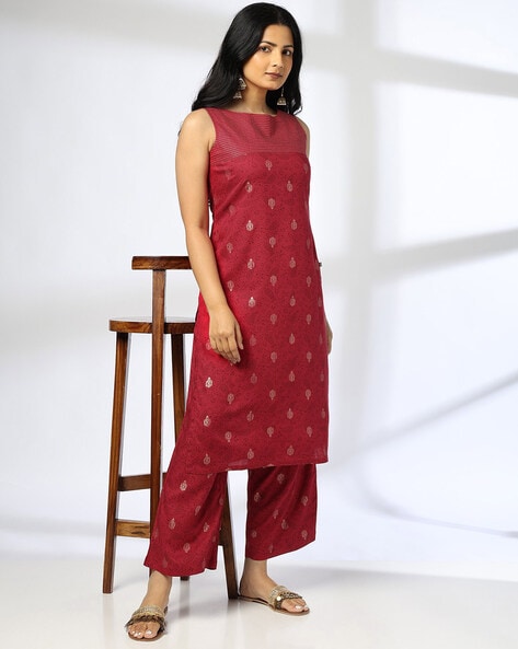 Women Paisley Print Straight Kurta with Palazzos