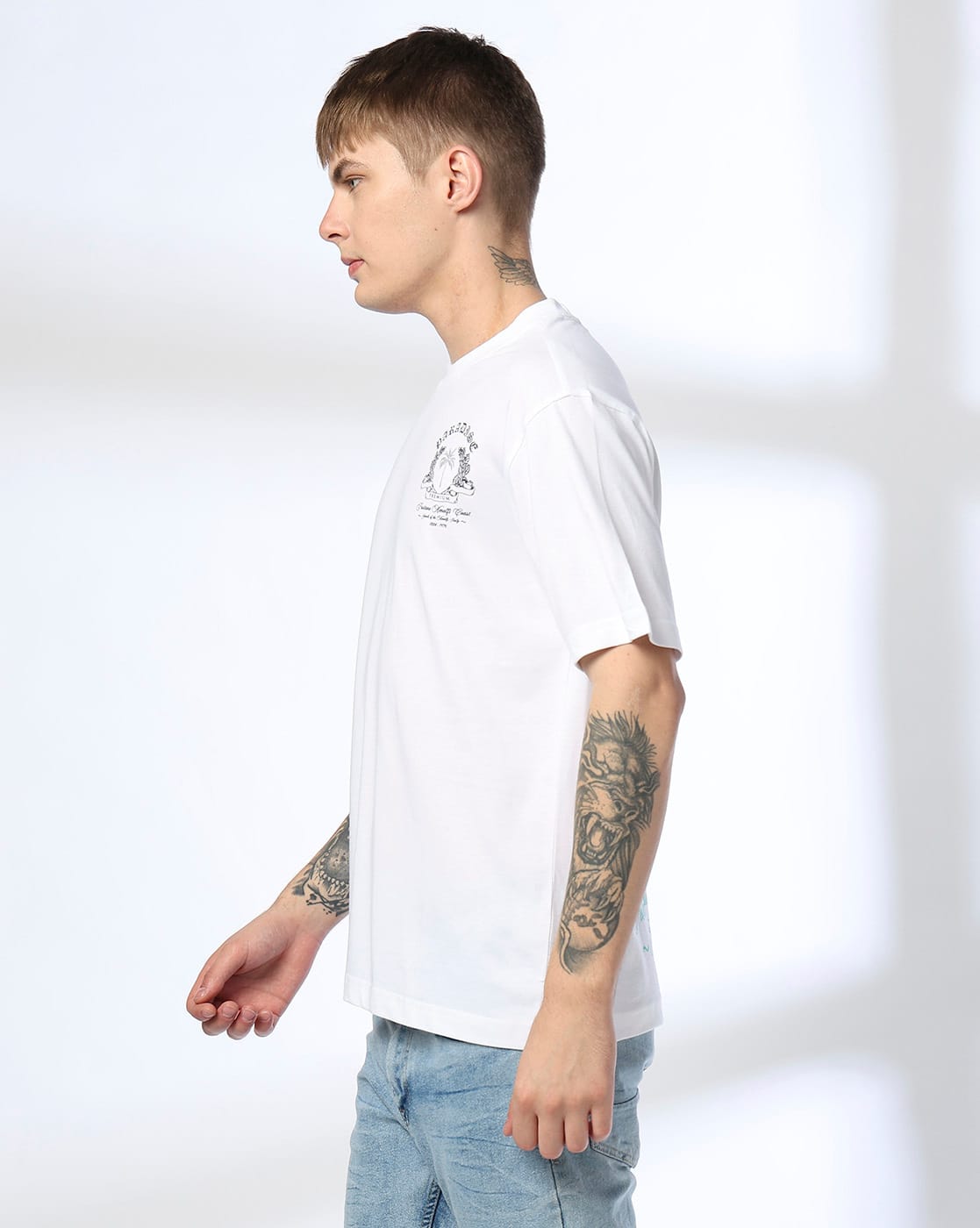 Buy White Tshirts for Men by DNMX Online | Ajio.com