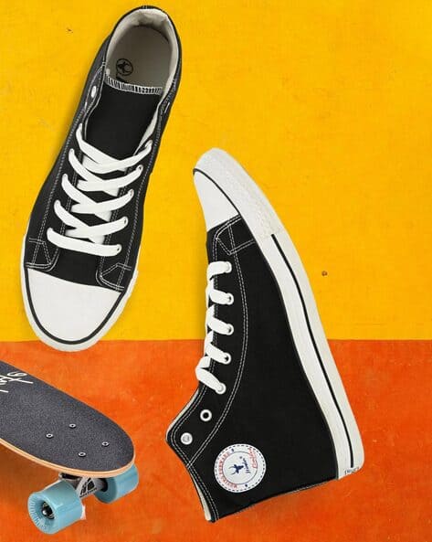 HIROLAS Men Lace-Up Sneakers with Canvas Upper