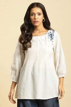 Women Embroidered Tunic-picture-37