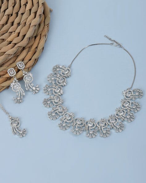 TRINK Women Stone-Studded Necklace & Earings Set
