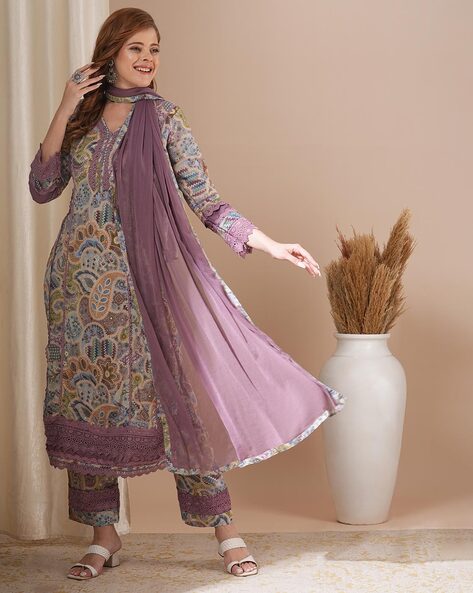 Women Embroidery Straight Kurta Set