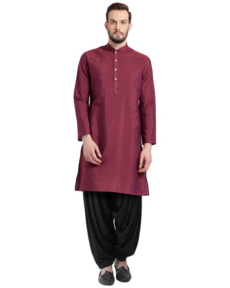 Kisah Solid Kurta with Mandarin Collar