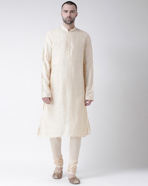 Kisah Solid Kurta with Mandarin Collar