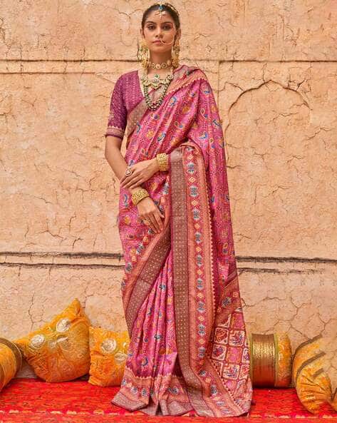 Ri-wah Women Patola Pattern Saree with Contrast Border