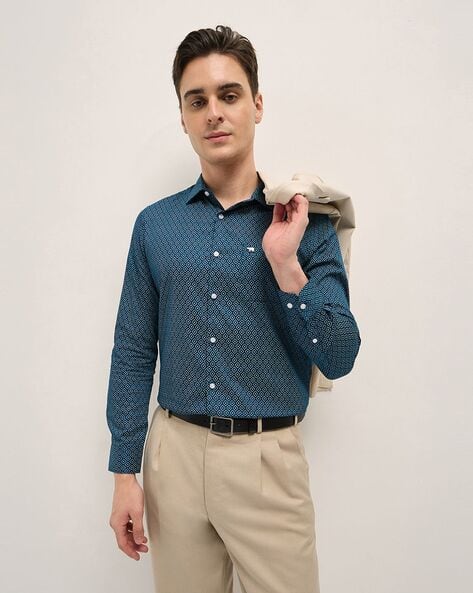 THE BEAR HOUSE Men Abstract Print Regular Fit Spread Collar Shirt