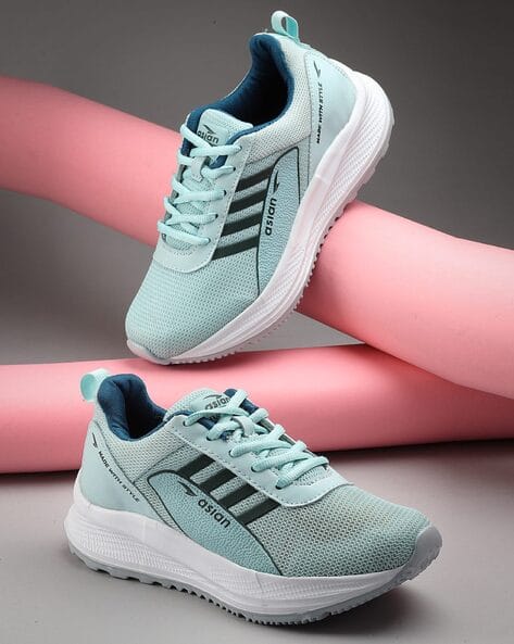 Women Sports Shoes with Mesh upper