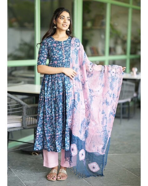 Women Floral Anarkali Kurta Pants Set with Dupatta