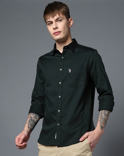 Men Slim Fit Shirt with Patch Pocket