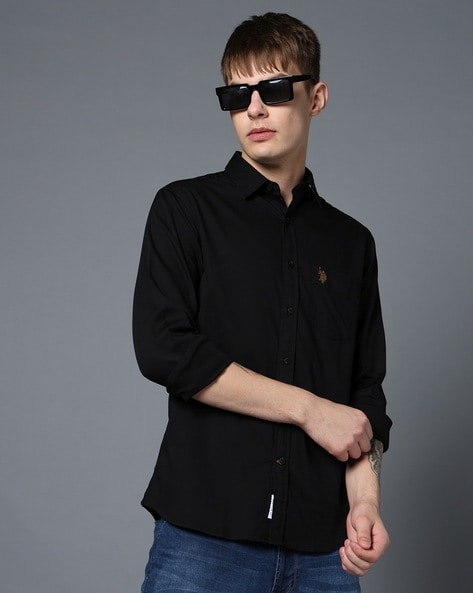 Men Slim Fit Shirt with Patch Pocket