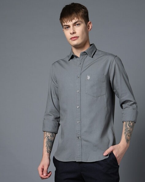 Men Slim Fit Shirt with Patch Pocket