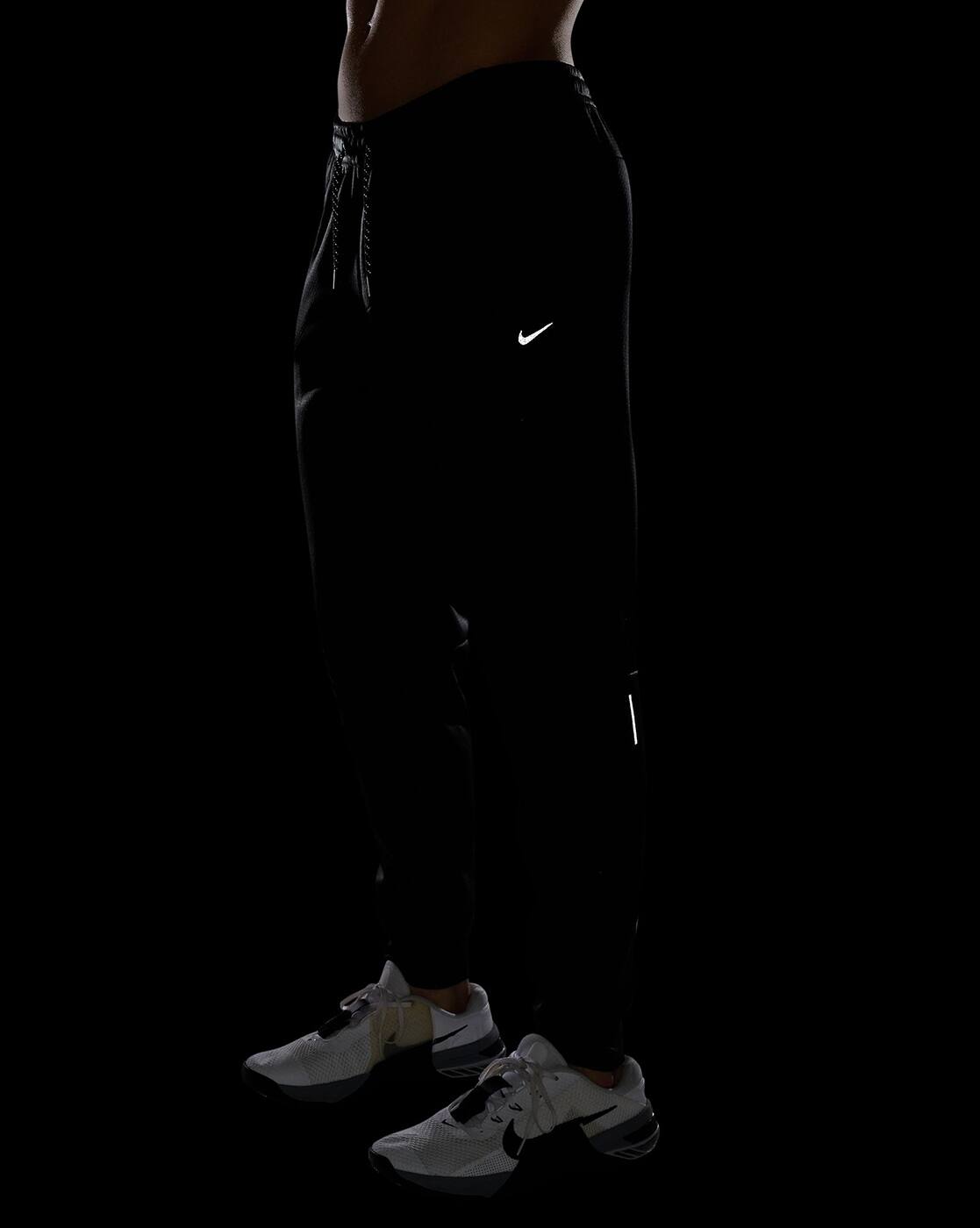 nike therma sphere joggers