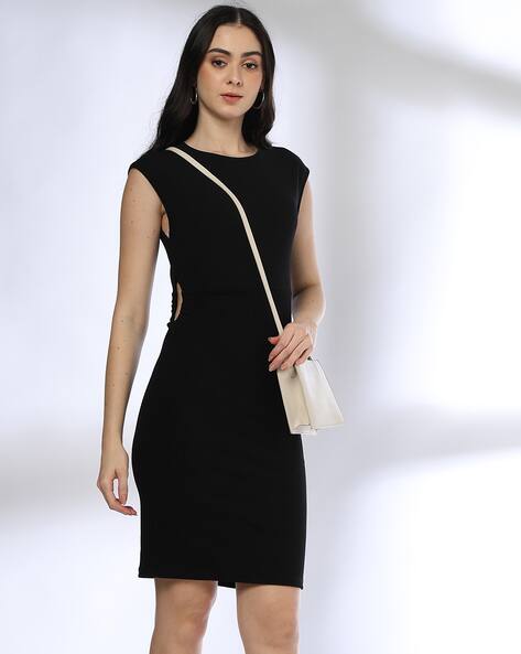 plus size long sleeve formal dresses Final Sale Gown with V-Neck in Red this dress will showcase Color:Other color need contact us Cat:Socks Framed Bodice Criss Criss