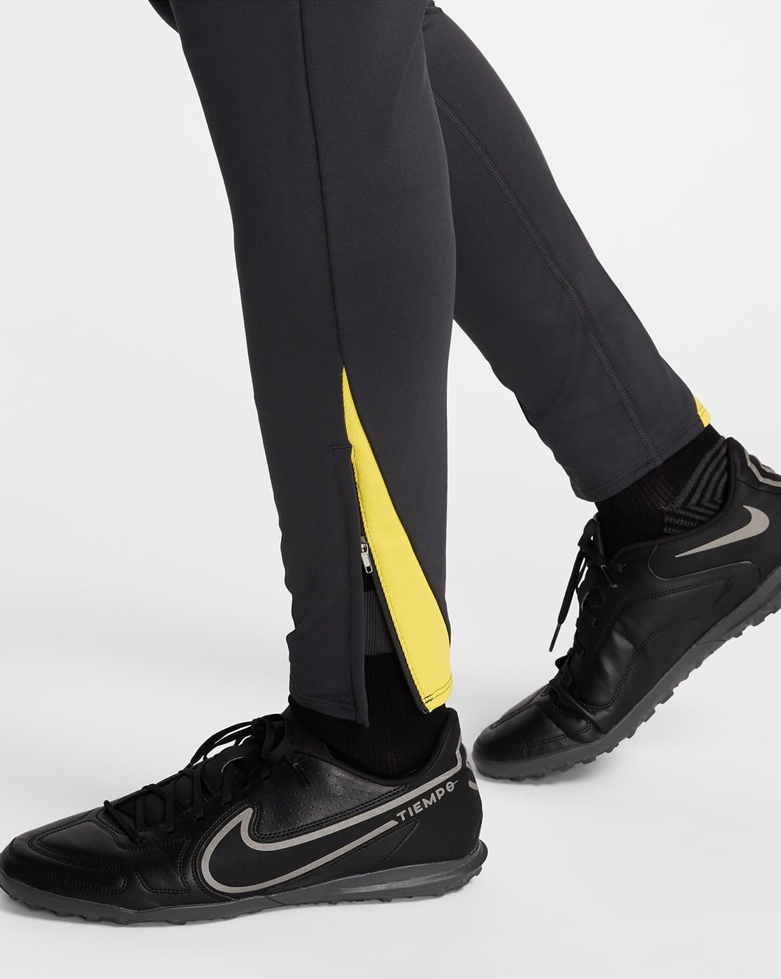 Buy NIKE Men Liverpool FC Strike Third Online | Ajio.com