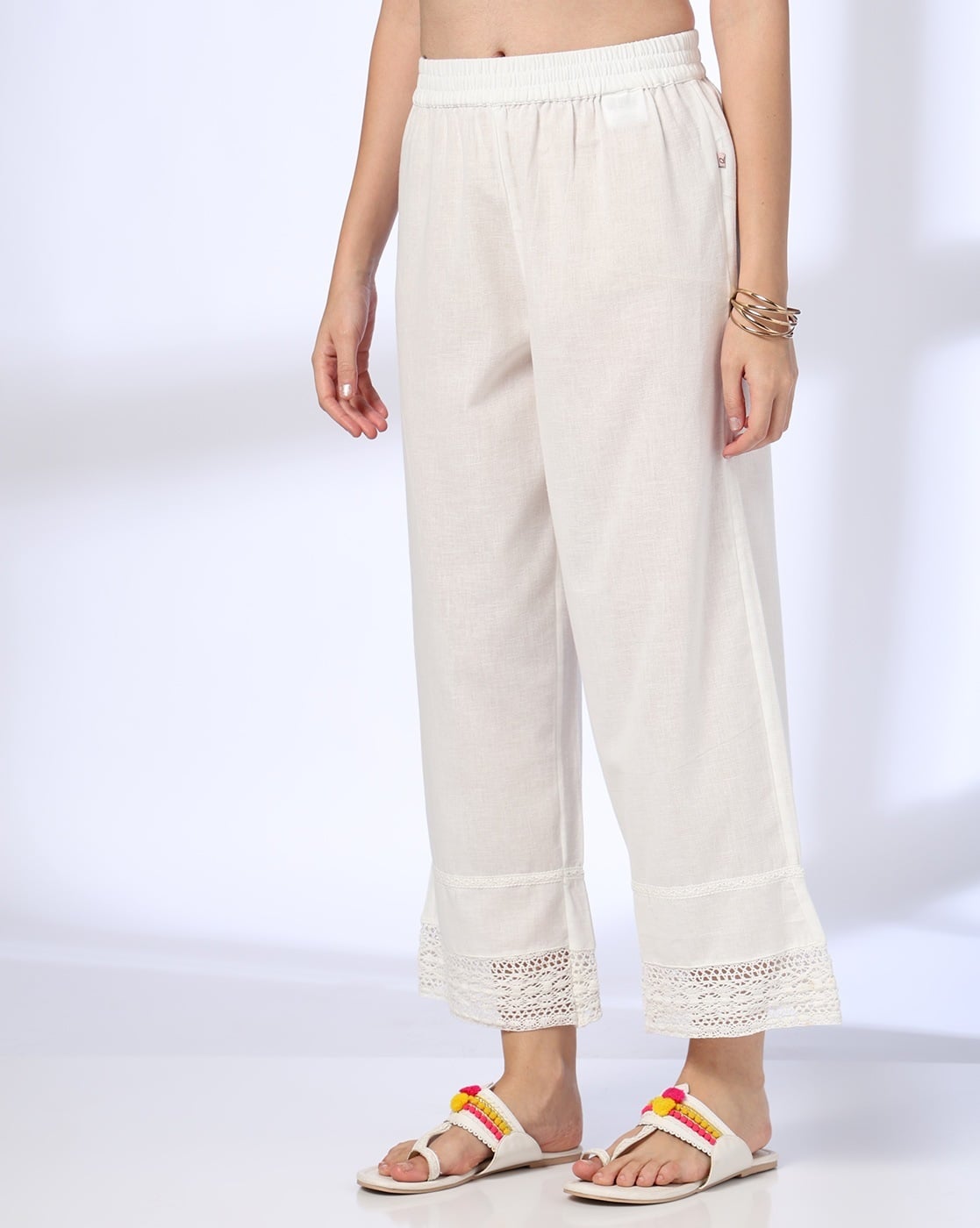 -1117Wx1400H-443061315-white-