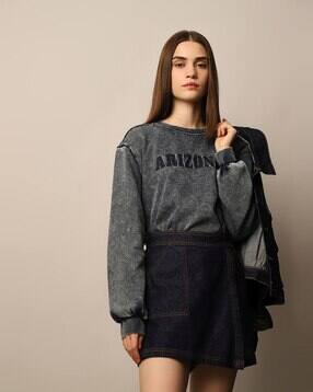 only Women Embroidered Print Regular Fit Sweatshirt-picture-41
