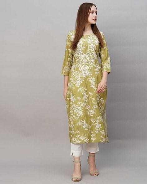 Women Embroidered Kurta Set