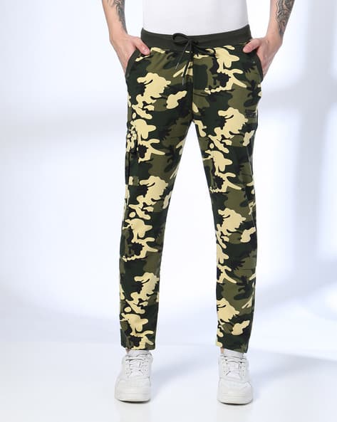 Men Camouflage Print Straight Track Pants