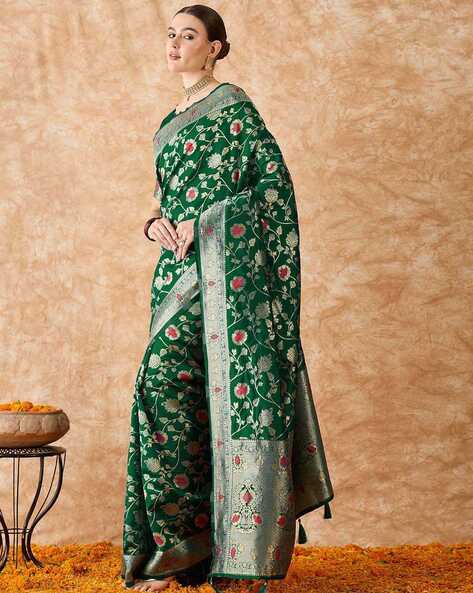 SUHA Women Floral Print Saree with Tassels