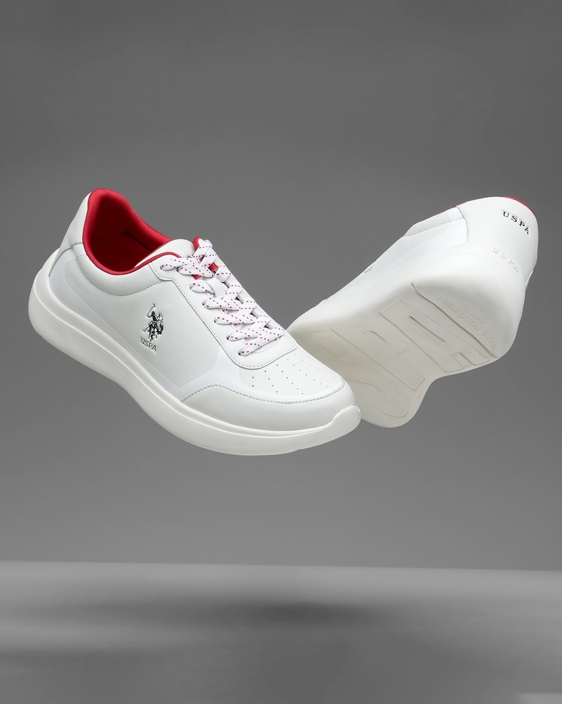 Men Low-Top Lace-Up Sneakers