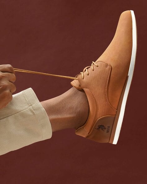 Round-Toe Lace-Up Derby Shoes