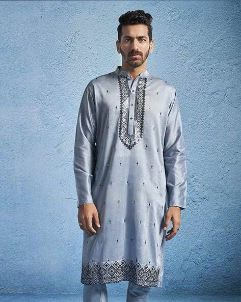 Men Embroidered Regular Fit Long Kurta with Mandarin Collar