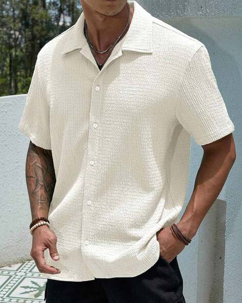 Men Textured Boxy Fit Shirt