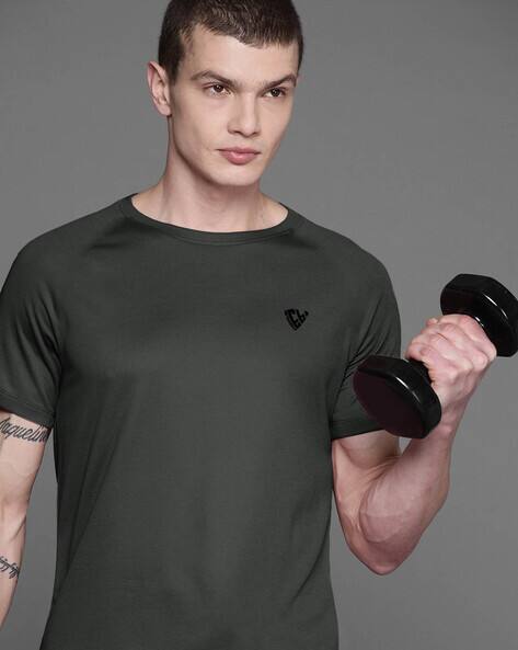 EYEBOGLER Men Solid Regular Fit Crew Neck T-shirt