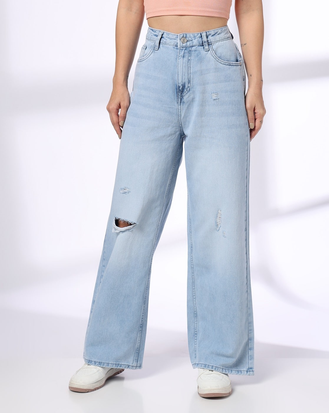 -1117Wx1400H-443060331-ltblue-