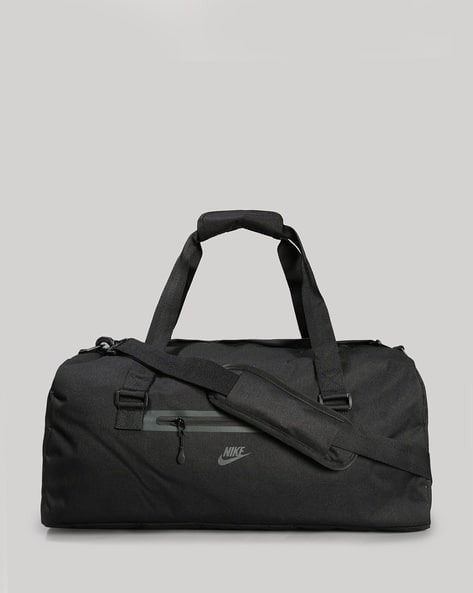black nike duffle