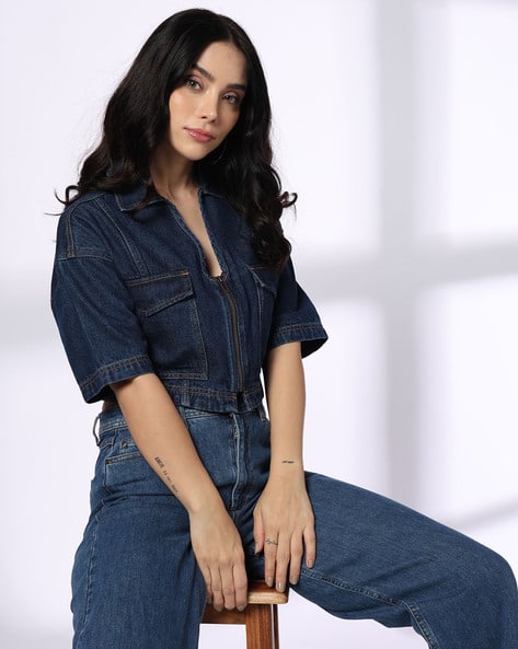 Women Washed Regular Fit Zip-Up Crop Denim Shirt