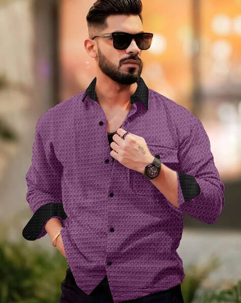 Men Spread Collar Slim Fit Shirt