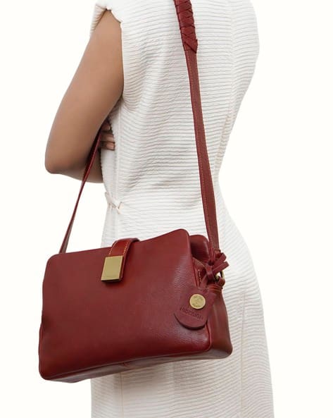 Women Textured Sling Bag