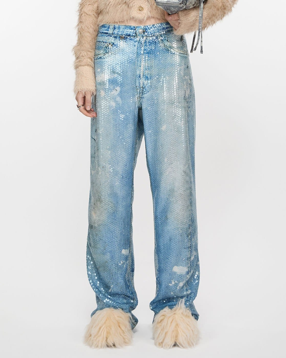 -1117Wx1400H-469709800-midblue -1117Wx1400H-469709800-midblue