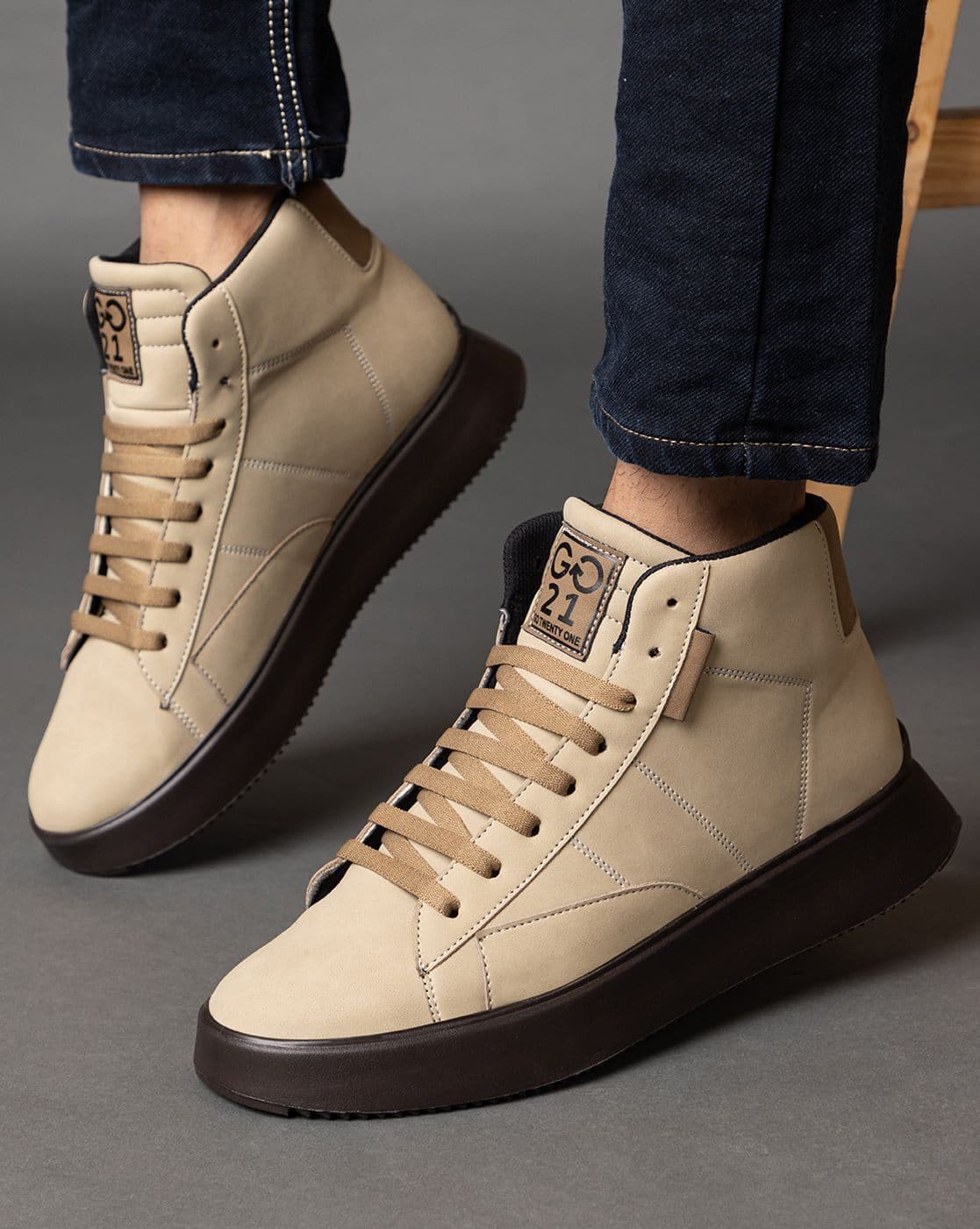 Men High-Top Lace-Up Sneakers