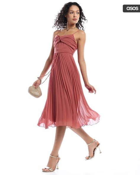 strapless open back dress Strapless Twist Front Pleated Swing Maxi Dress – Moxidress main image 0