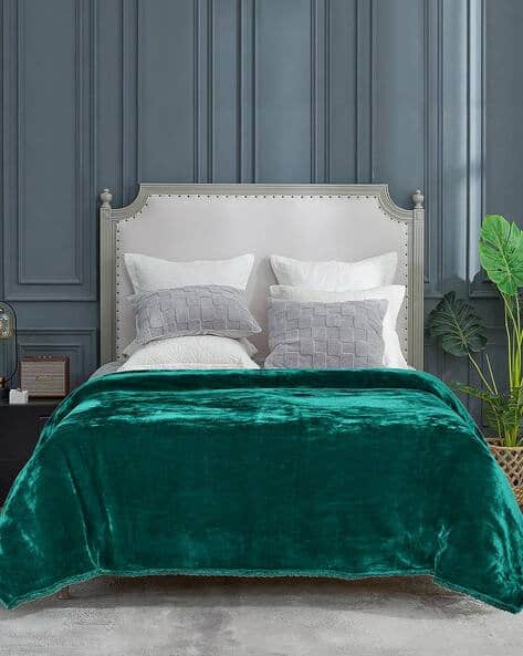 Buy Teal Blankets, Dohars Quilts for Home Kitchen by Saral