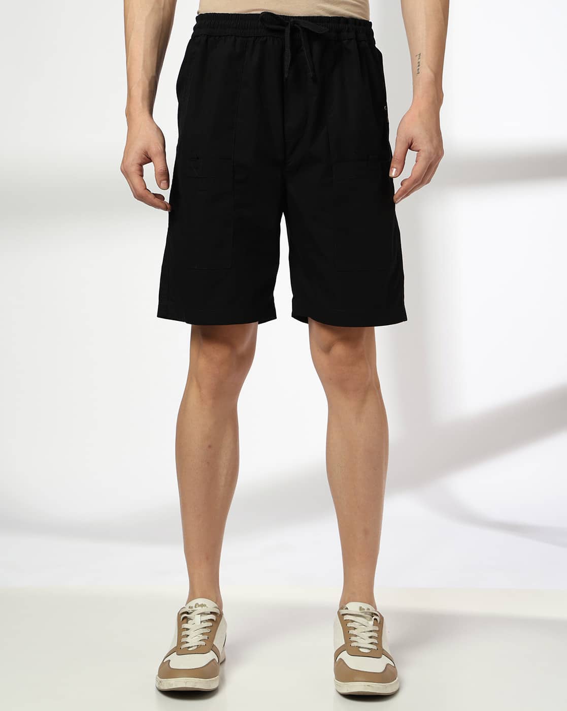Buy DNMX Men Regular Fit Cargo Shorts Online | Ajio.com