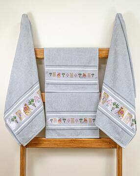 Cotton Regal Set of 4 Bath Towel-image-18