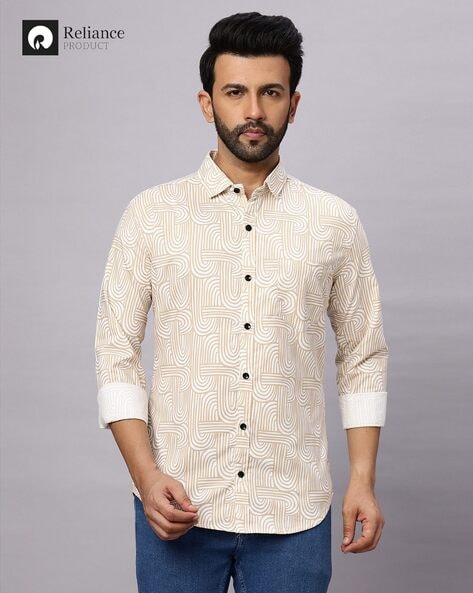 Men Block Print Regular Fit Shirt with Patch Pocket